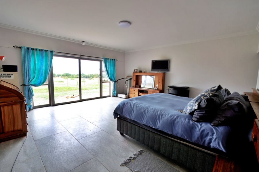 4 Bedroom Property for Sale in Stilbaai Wes Western Cape